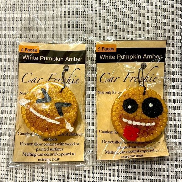 Emoji Car Freshies Pack of 2 in White Pumpkin Amber Scent - Picture 1 of 3